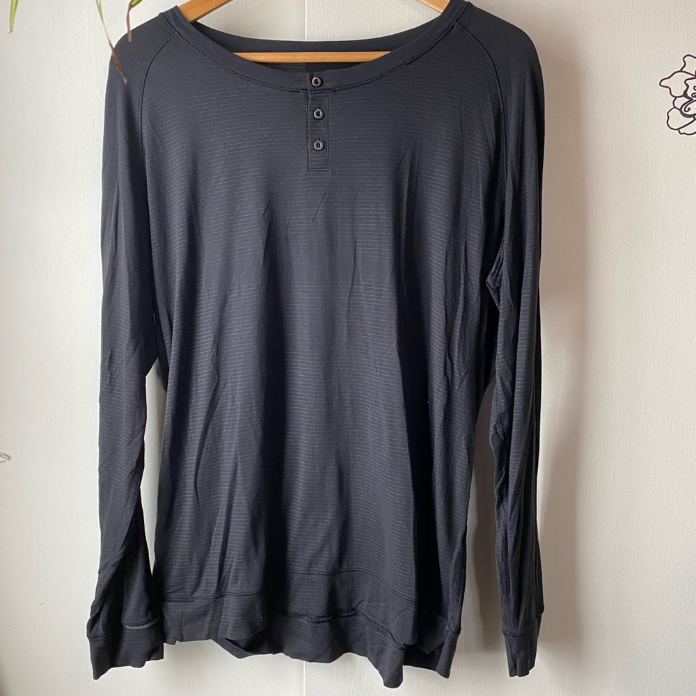 Womens Lululemon Long Sleeve Top Active Activewear Gym Hiking Camping